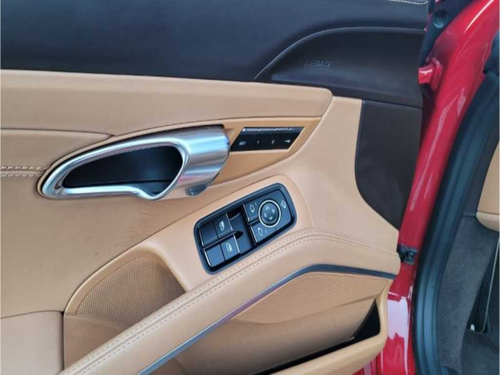 Porsche 718 - Vista 11