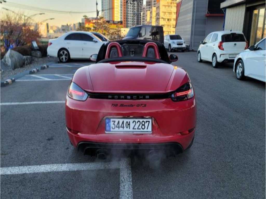 Porsche 718 - Vista 5