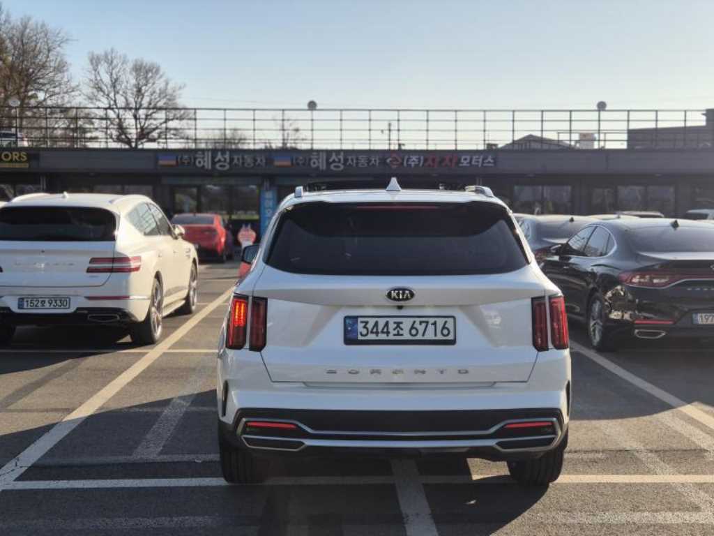 KIA Sorento - Vista 8