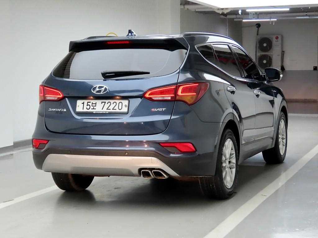 HYUNDAI Santa Fe - Vista 4