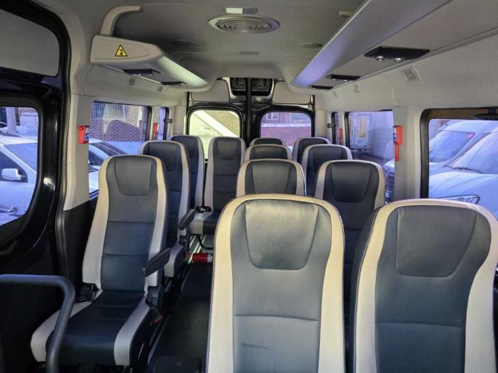 HYUNDAI Solati 2023 Negro - Importación desde Corea - HF Imports Iquique - Foto 17