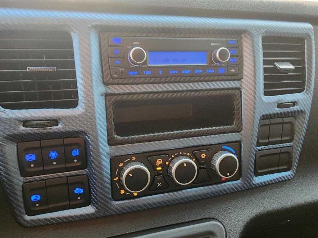 medium and large cargo truck 2022 Blanco - Importación desde Corea - HF Imports Iquique - Foto 14