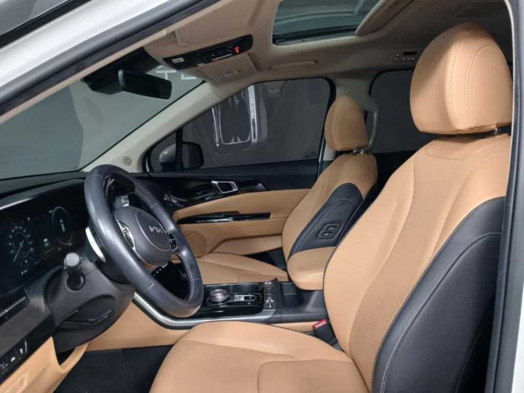 KIA Carnival - Vista 7