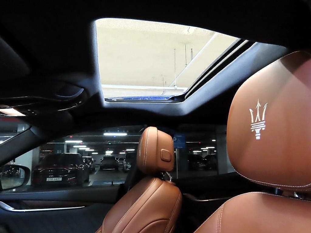 Maserati Ghibli 2018 Azul - Importación desde Corea - HF Imports Iquique - Foto 17