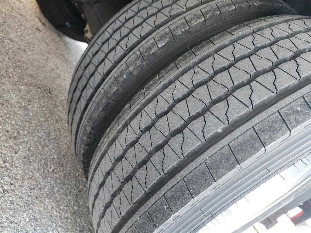 medium and large cargo truck 2022 Blanco - Importación desde Corea - HF Imports Iquique - Foto 20