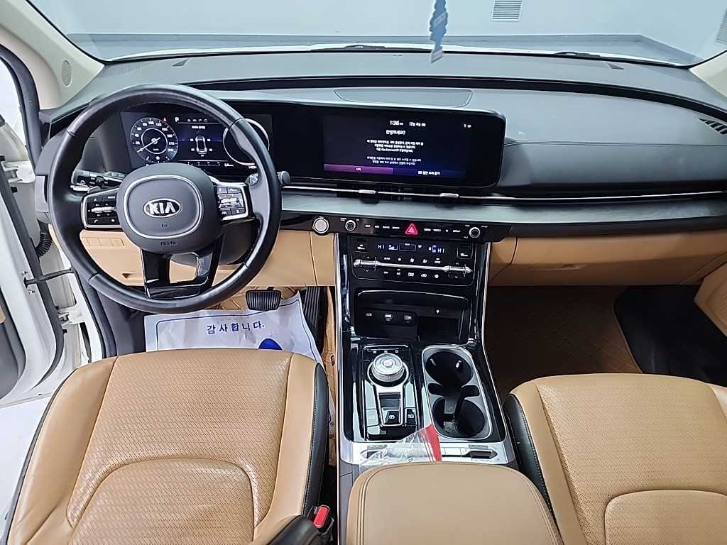 KIA Carnival - Vista 7