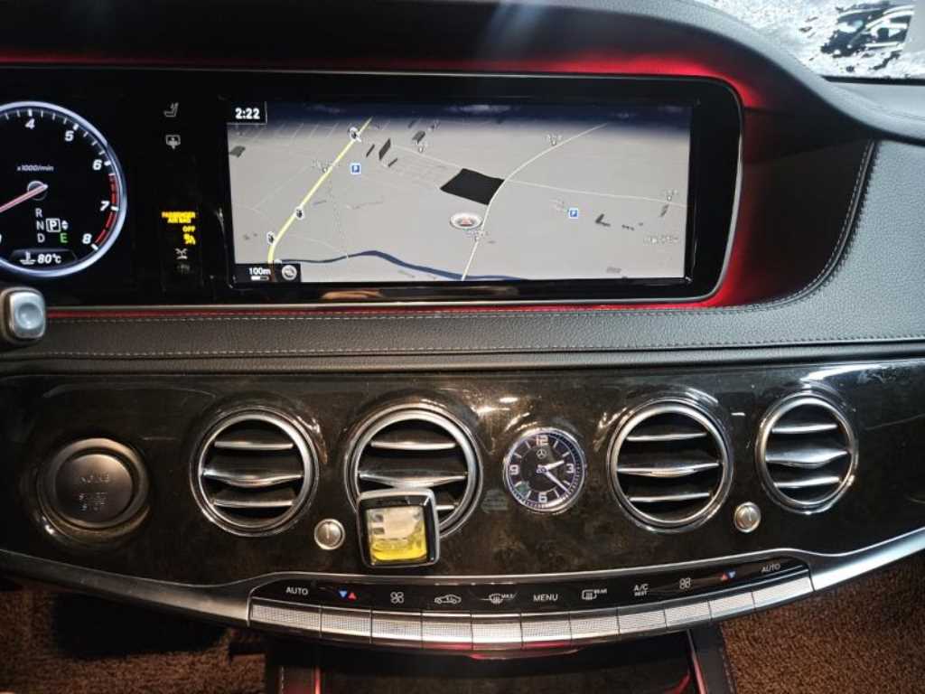 Mercedes Benz S Class - Vista 8