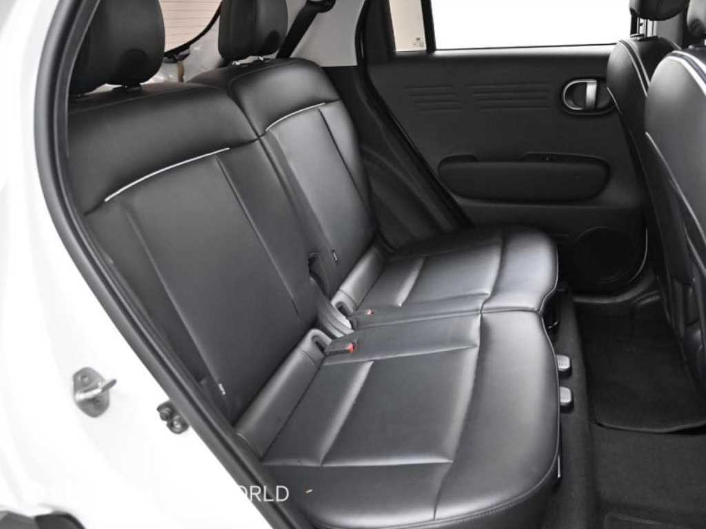 HYUNDAI Casper - Vista 12