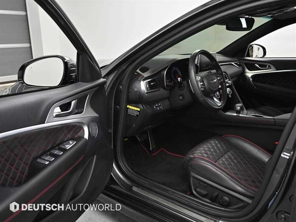 Genesis G70 - Vista 11