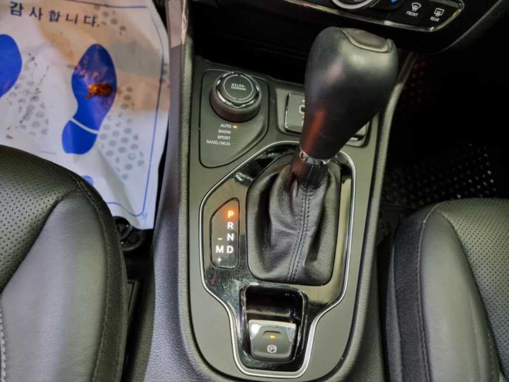 Jeep Cherokee - Vista 11