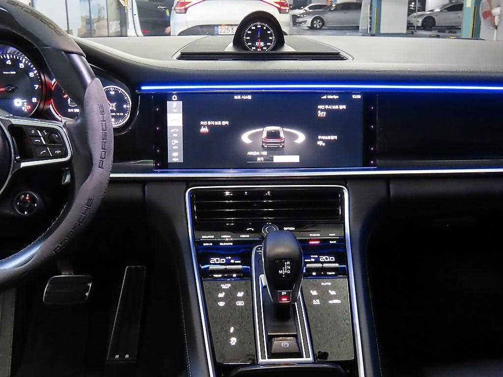 Porsche Panamera - Vista 11