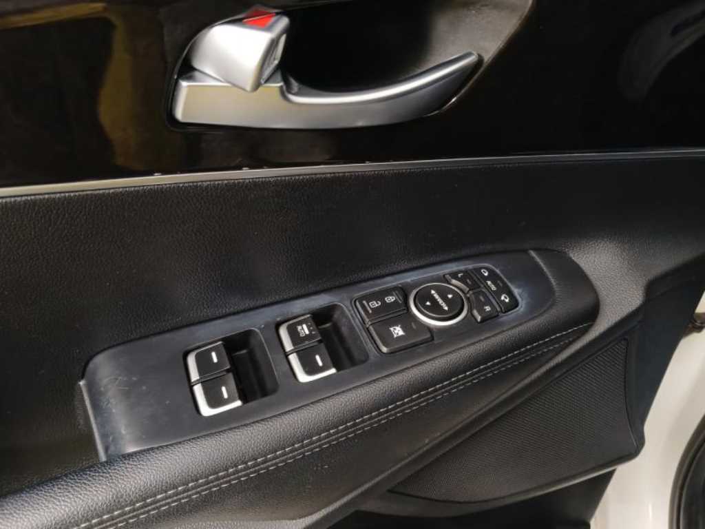KIA Sorento - Vista 9