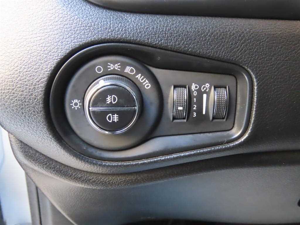 Jeep Renegade 2019 Plateado - Importación desde Corea - HF Imports Iquique - Foto 14