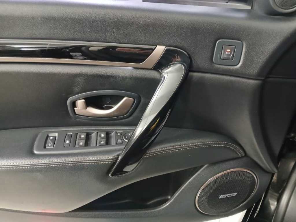 SAMSUNG SM7 - Vista 12