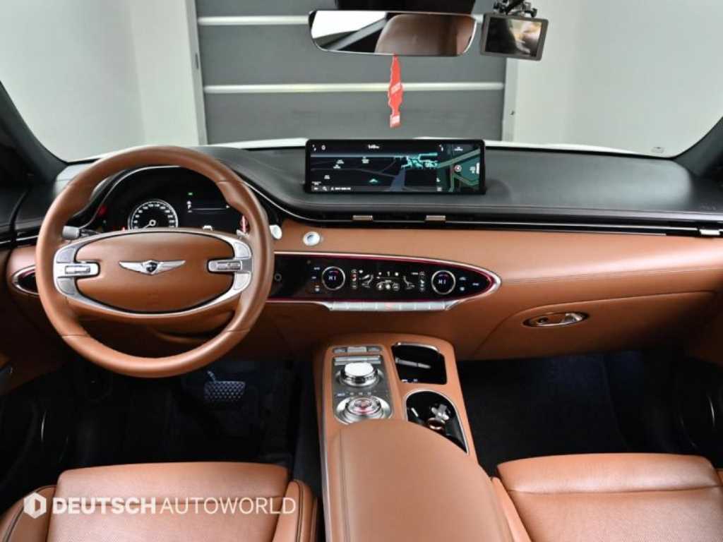 Genesis GV70 - Vista 7