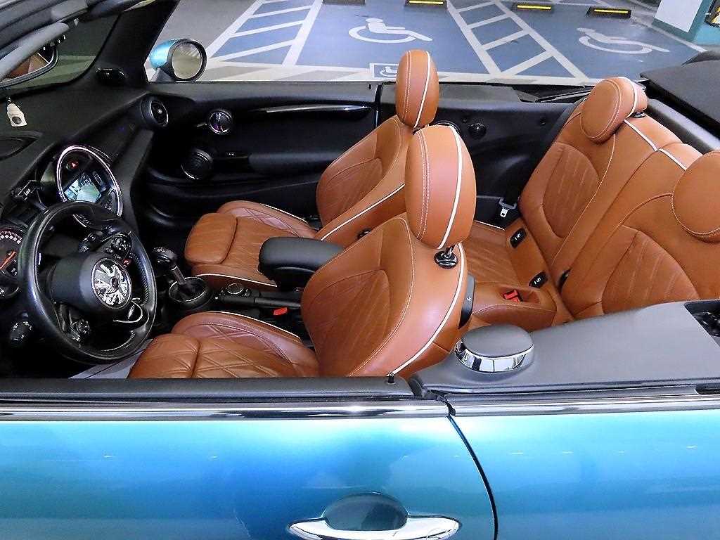 Mini Cooper Convertible - Vista 9