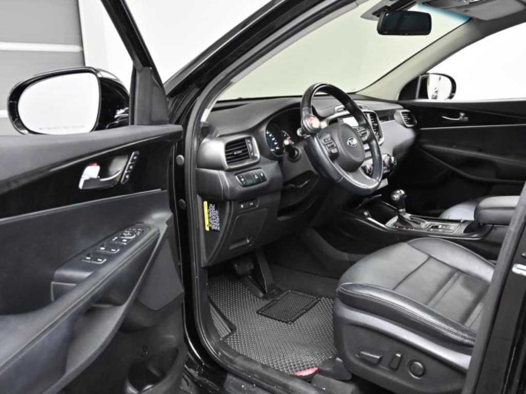 KIA Sorento - Vista 11