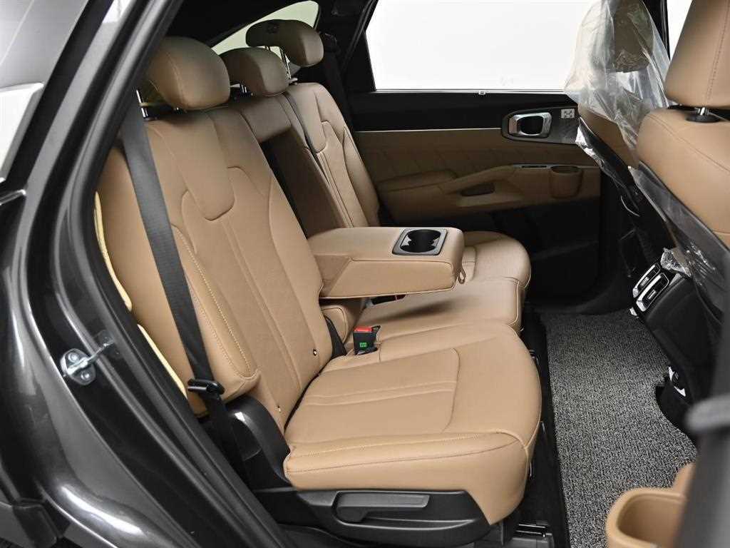 KIA Sorento - Vista 12