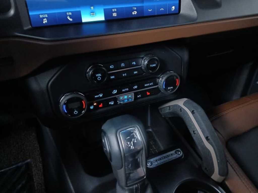 Ford Bronco - Vista 11