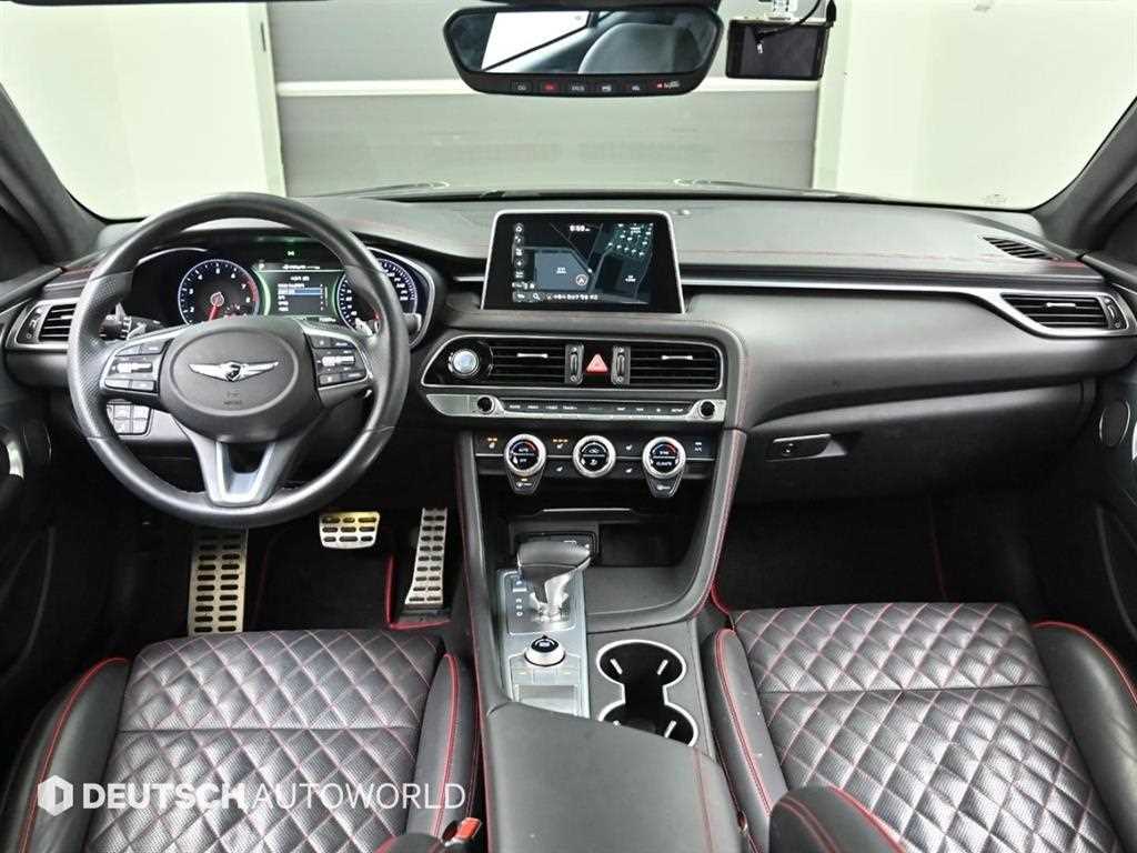 Genesis G70 - Vista 7