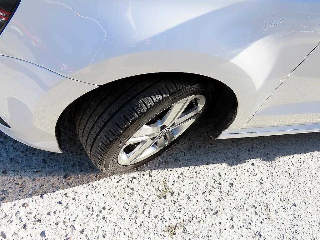 Volkswagen polo 2013 Blanco - Importación desde Corea - HF Imports Iquique - Foto 18