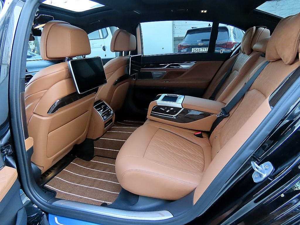 BMW 7 Series - Vista 6