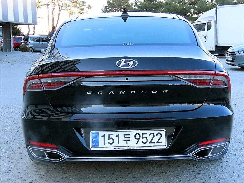 HYUNDAI Grandeur - Vista 4