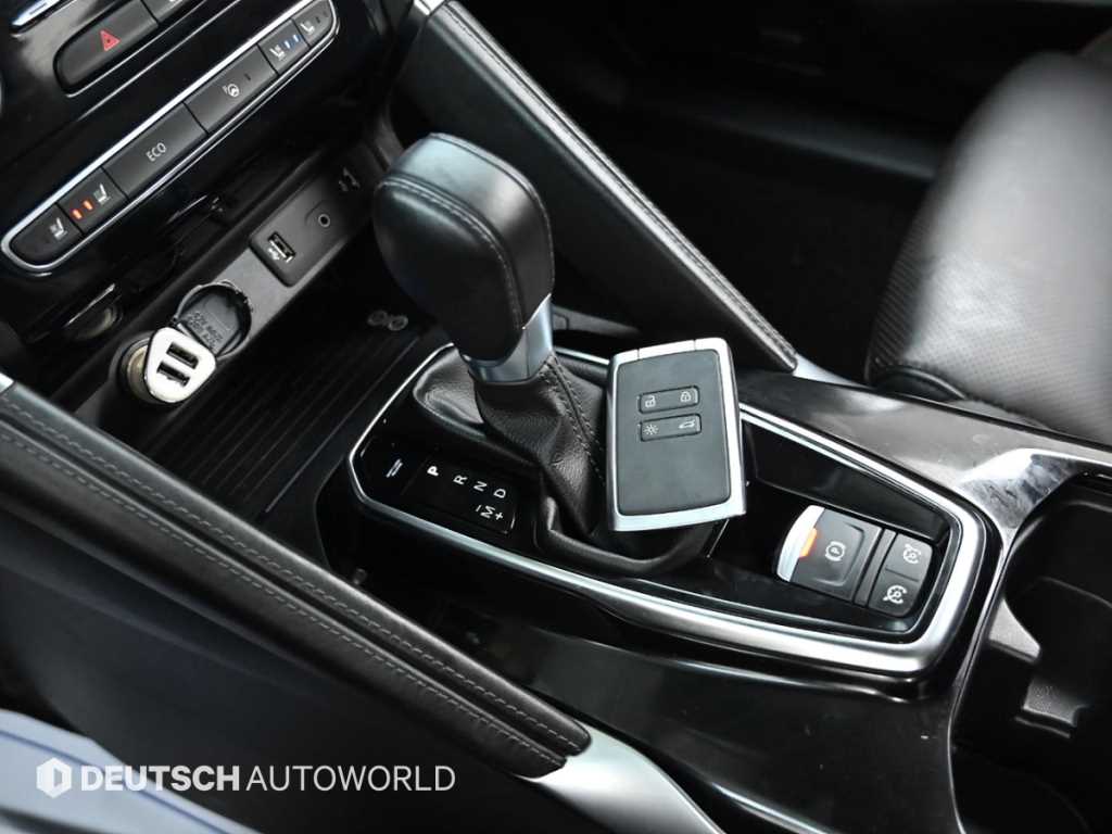 SAMSUNG QM6 - Vista 9