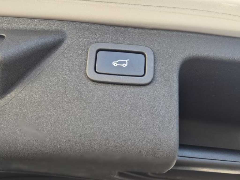 Land Rover Discovery Sports - Vista 5