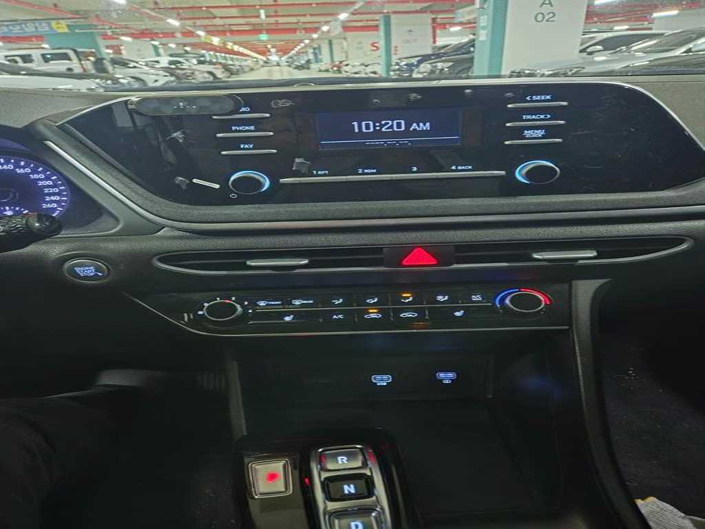 HYUNDAI Sonata - Vista 11