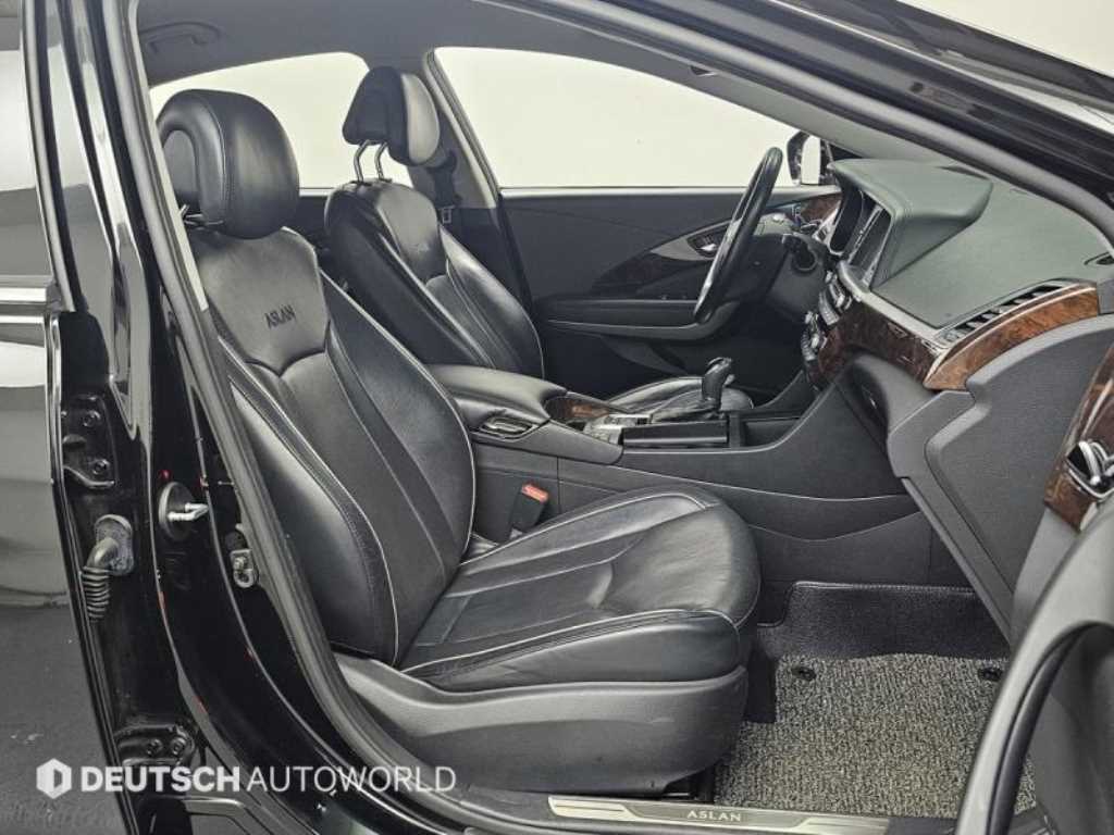 HYUNDAI Aslan - Vista 10