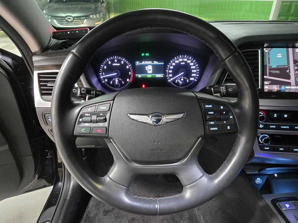 Genesis G80 - Vista 10