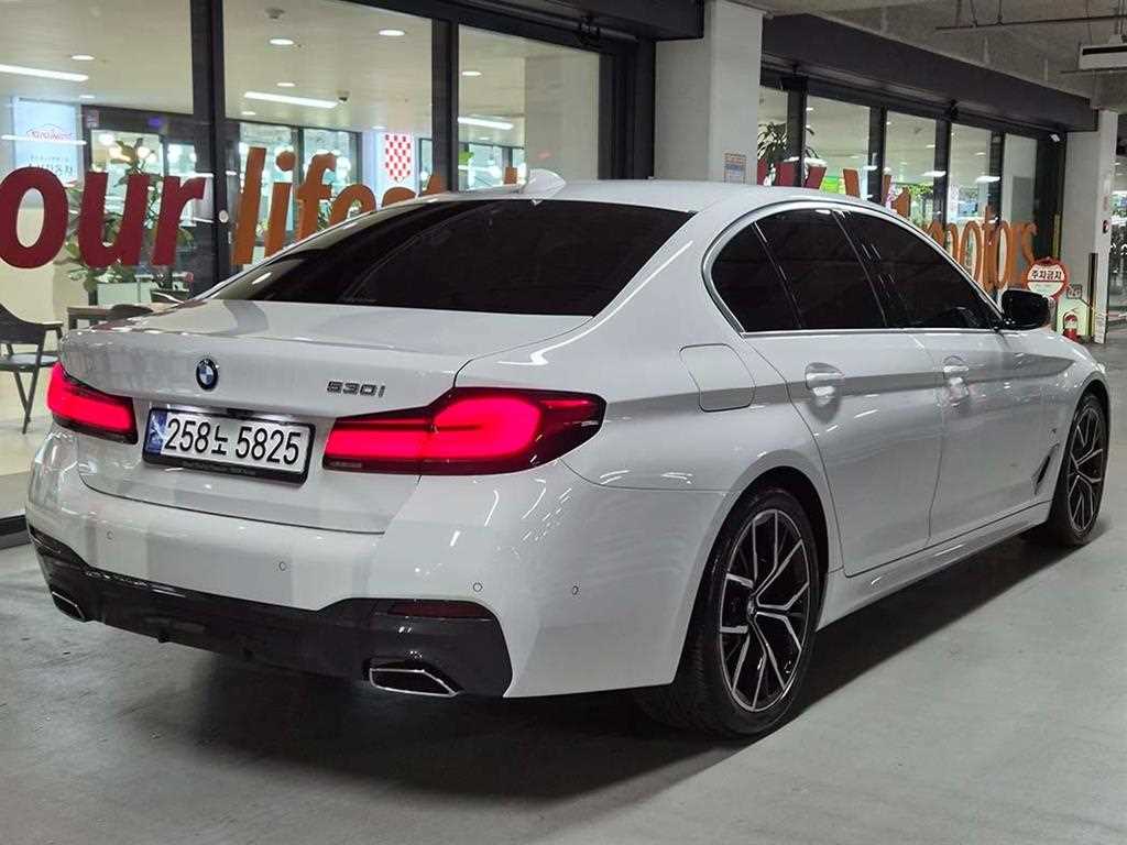 BMW 5 Series - Vista 4
