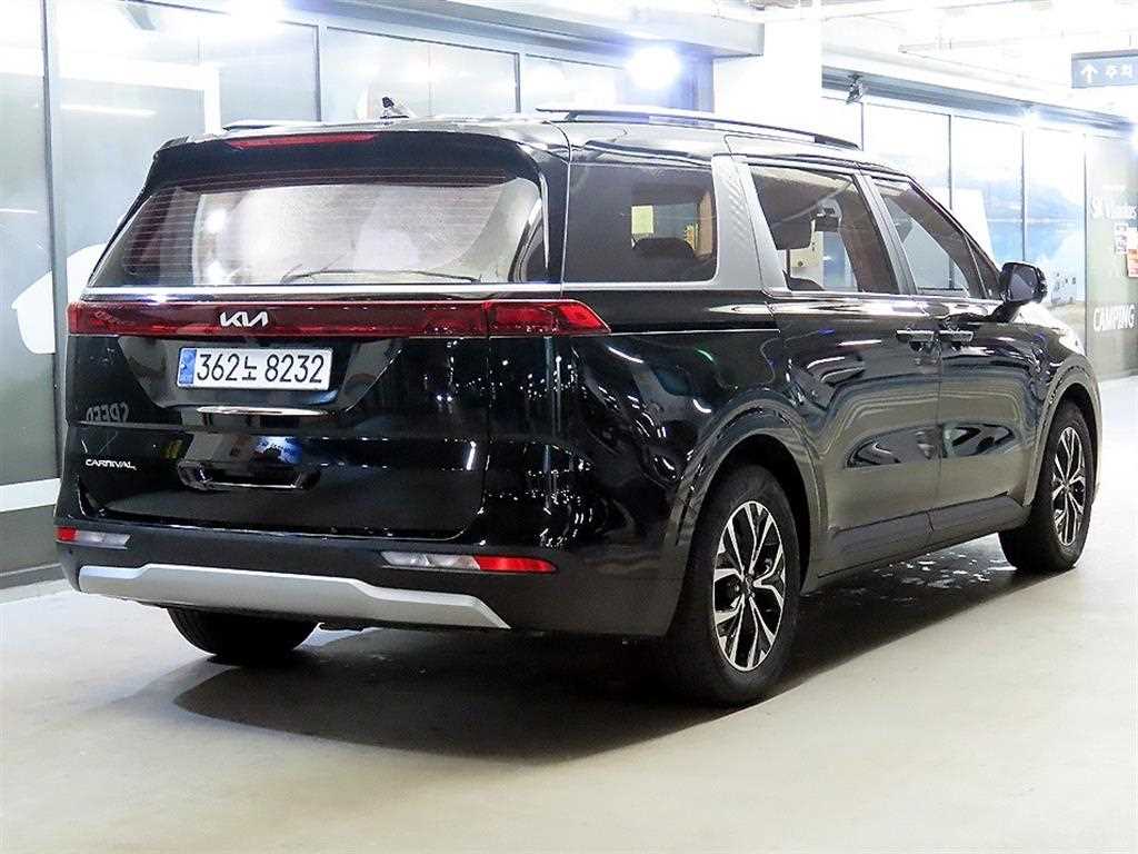 KIA Carnival - Vista 4
