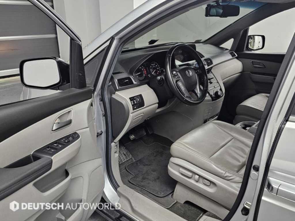 Honda Odyssey - Vista 11