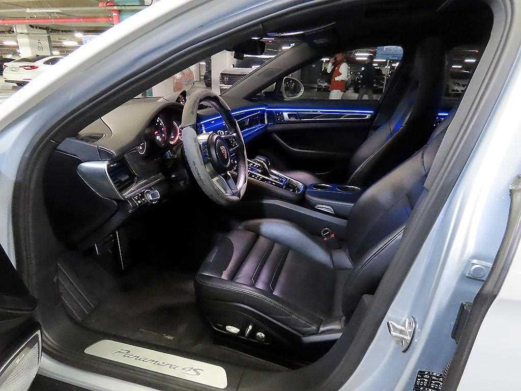 Porsche Panamera - Vista 6