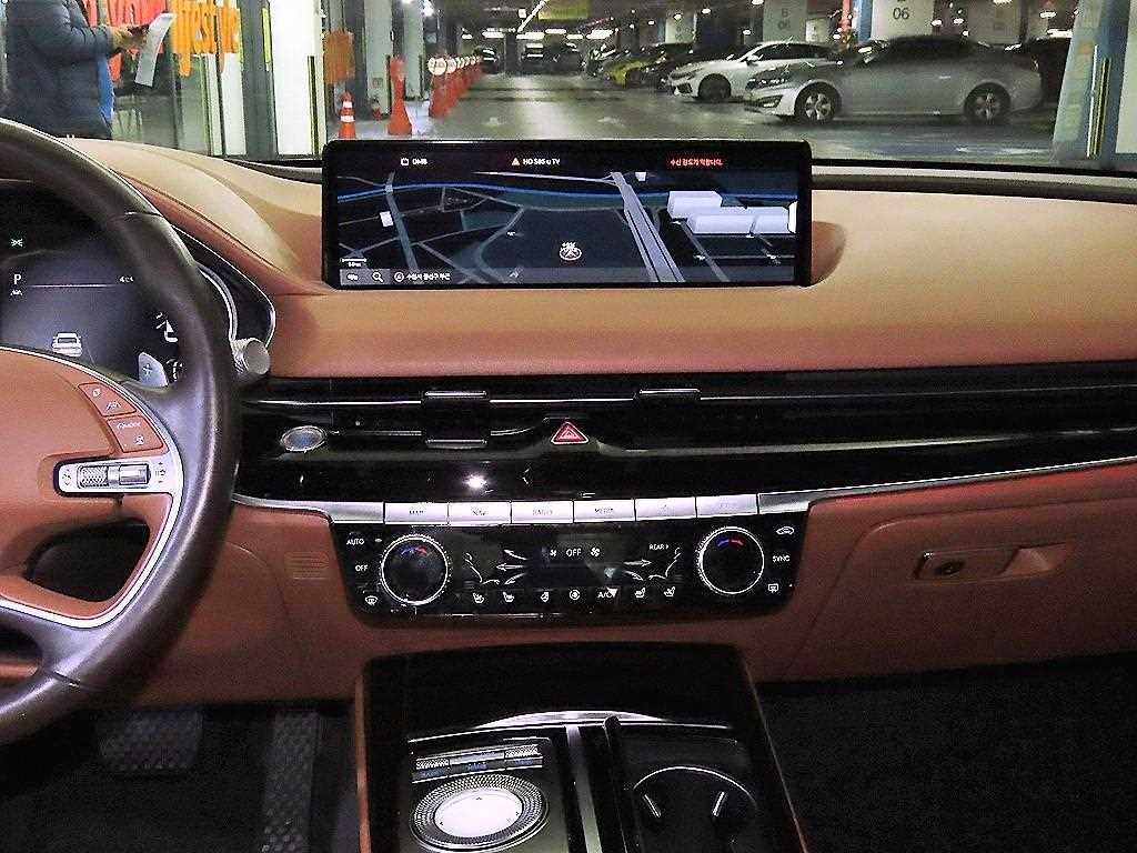 Genesis G80 - Vista 10