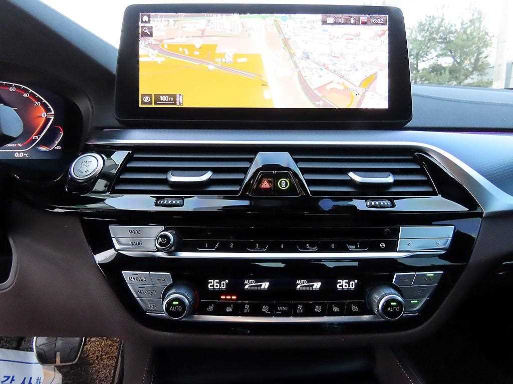 BMW 5 Series 2023 Gris - Importación desde Corea - HF Imports Iquique - Foto 13