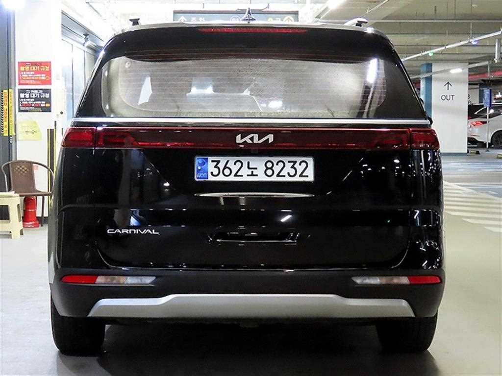 KIA Carnival - Vista 5