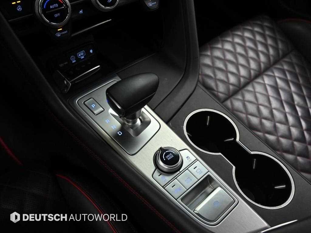 Genesis G70 - Vista 9