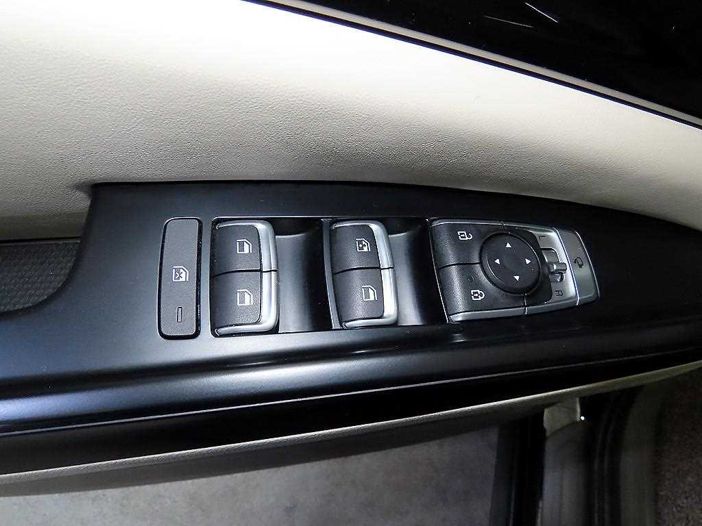 KIA Carnival 2022 Negro - Importación desde Corea - HF Imports Iquique - Foto 13