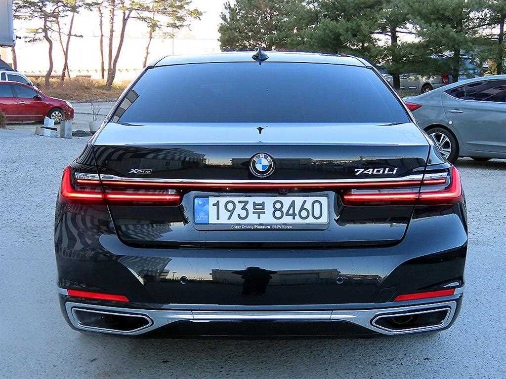 BMW 7 Series - Vista 4