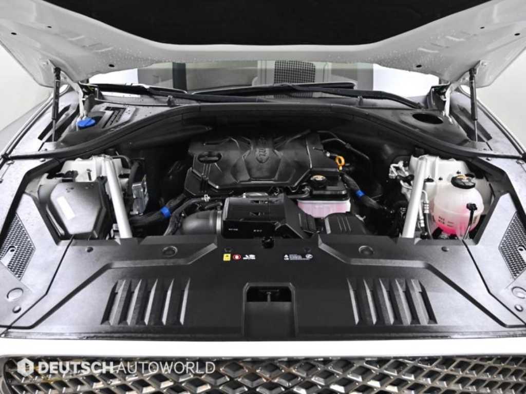 Genesis GV70 - Vista 6