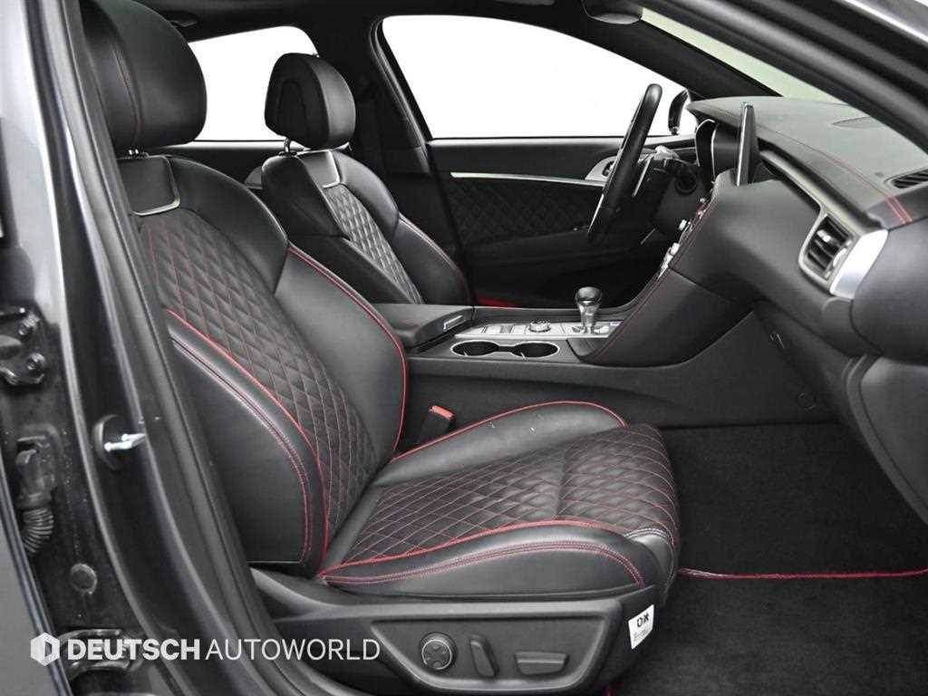 Genesis G70 - Vista 10