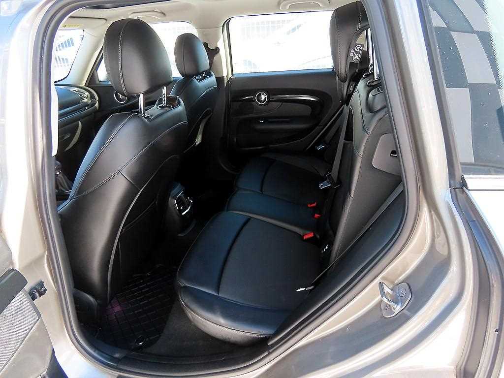 Mini Clubman - Vista 6