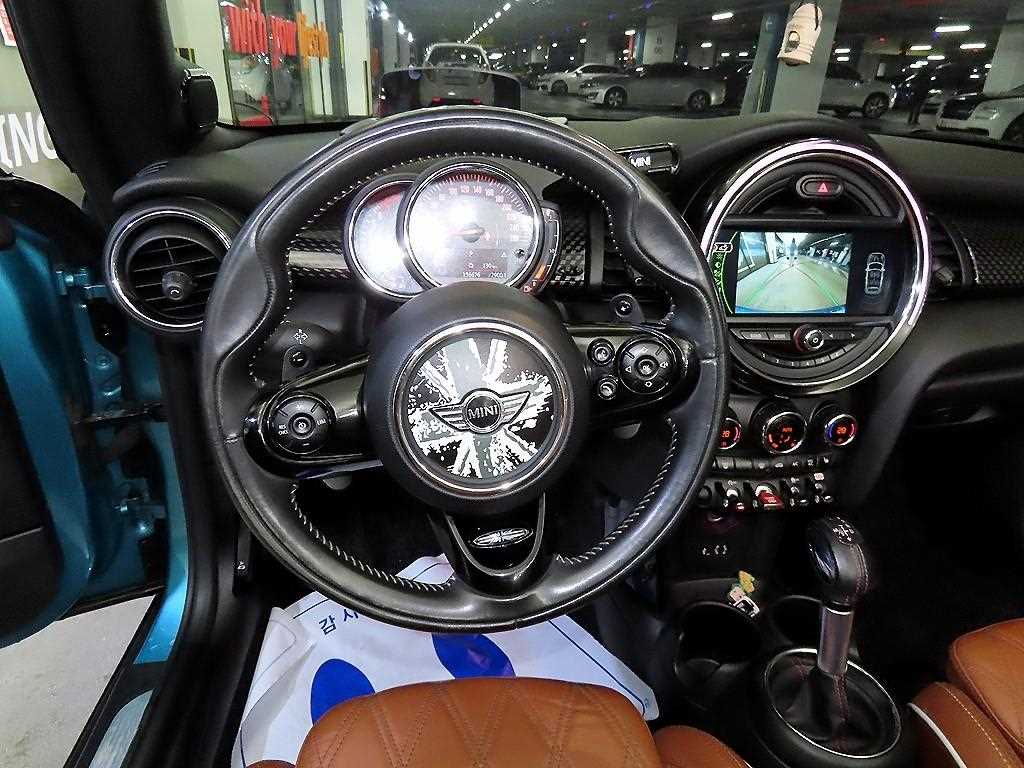 Mini Cooper Convertible - Vista 11