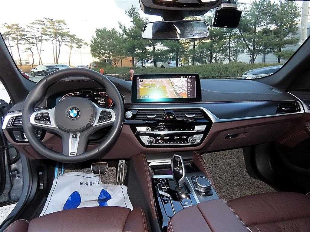 BMW 5 Series - Vista 7