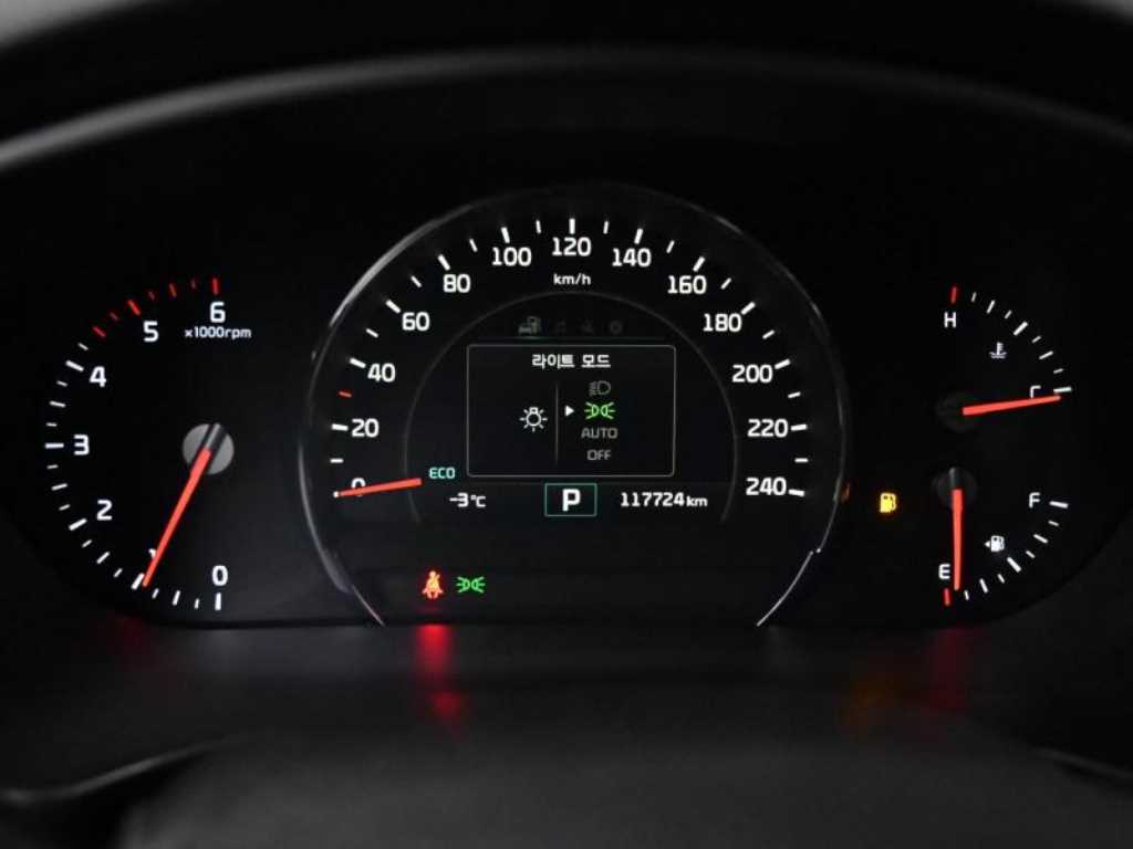 KIA Sorento - Vista 8