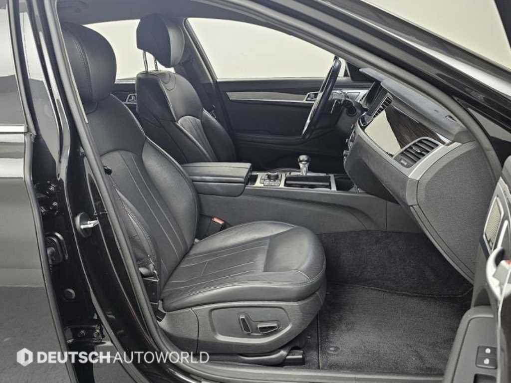 Genesis G80 - Vista 10