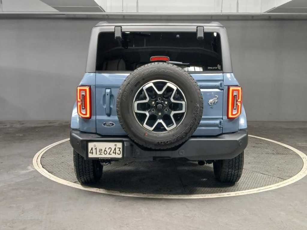 Ford Bronco - Vista 5